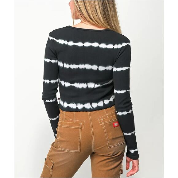 NWT Dickies Womens Black Tie Dye Long Sleeve Cropped T-Shirt Size Large - Picture 2 of 9